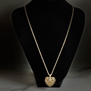 Vintage Avon 31” Openwork Pave Rhinestone Heart Necklace Goldtone NIB 9